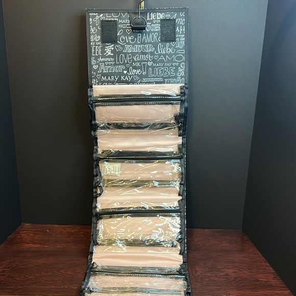 💗💗Mary Kay Rollup Makeup Bag Brand new💗💗 - Picture 4 of 9